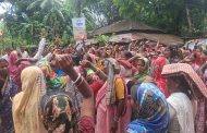 মৌলভীবাজারে চা-শ্রমিক ইউনিয়ন নির্বাচন ও দৈনিক ৫০০ টাকা মজুরির দাবিতে সমাবেশ ও বিক্ষোভ