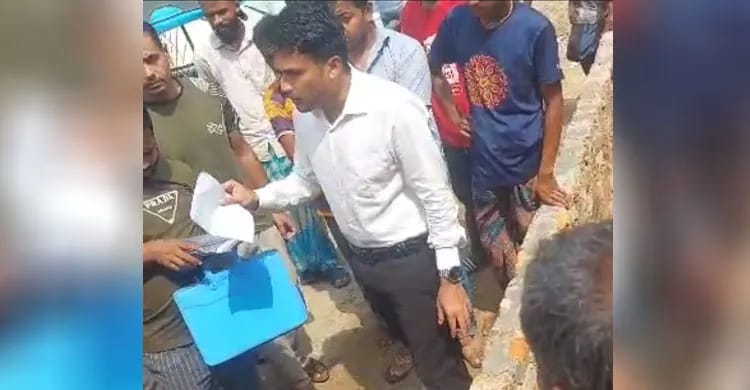 সরকারি রাস্তা দখল, ১০ হাজার টাকা  জরিমানা