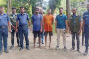 ছড়ায় বালু উত্তোলন, জেলে দুইজন