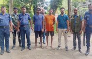 ছড়ায় বালু উত্তোলন, জেলে দুইজন