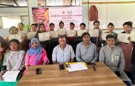 হারিয়ে যেতে বসা মণিপুরি তাঁতশিল্পে নতুন আশার আলো