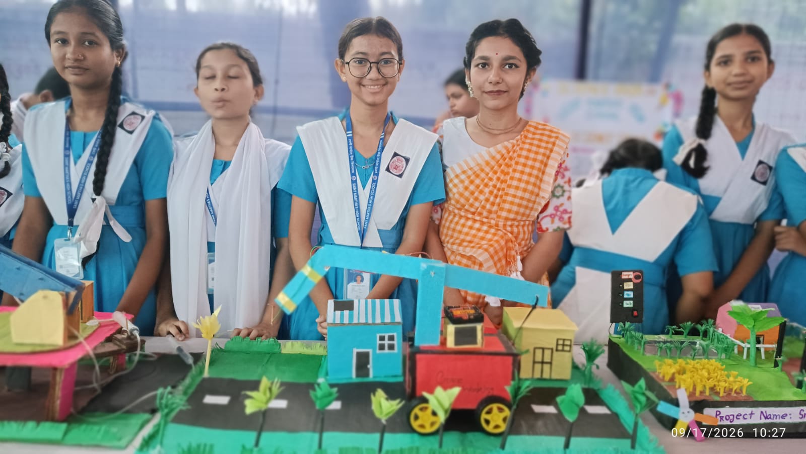 শ্রীমঙ্গলে ক্ষুদে বিজ্ঞানীদের উদ্ভাবনী প্রকল্পের প্রদর্শনী