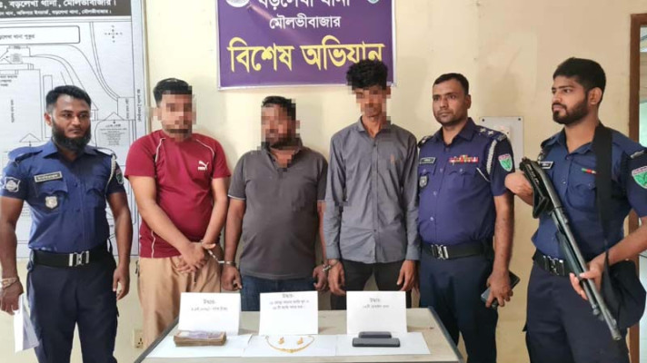 বড়লেখায় চুরির মালামাল উদ্ধার, ব্যবসায়ীসহ গ্রেফতার ৬ চোর