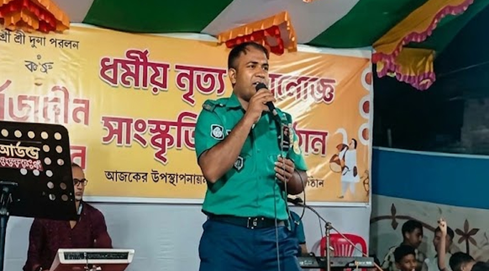 সিলেটে পূজামণ্ডপে নেচে-গেয়ে পুলিশের এএসআই ক্লোজড
