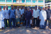 প্রকৃত কৃষকরা বঞ্চিত, দলীয় স্বজনপ্রীতির অভিযোগ তুলে মৌলভীবাজারে কৃষকদের প্রতিবাদ
